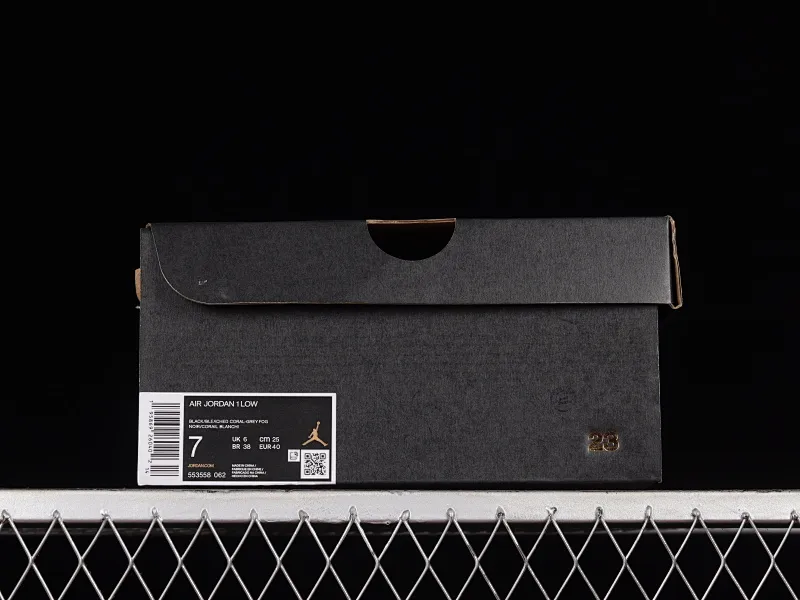 All categories Air Jordan Jordan series basketball shoes Air Jordan 1 Low Air Jordan 1 Low AJ1 Joe 1 customized sports culture basketball shoes 553558-062